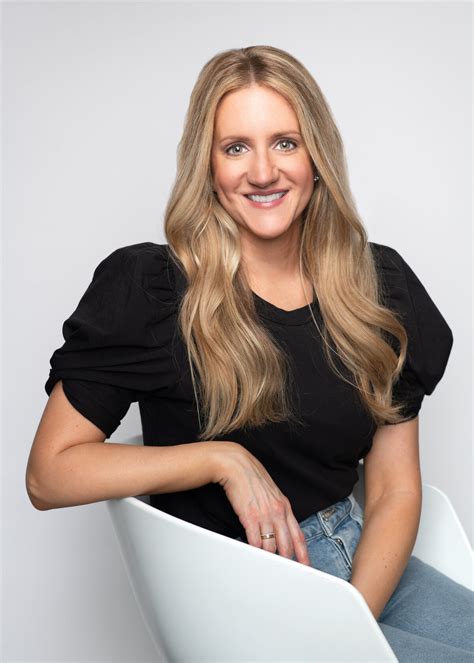 Chicago Sex & Relationship Therapist | Dr. Elizabeth Perri