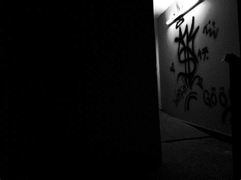 hobart mirror mirror   wall whos  biggest asshole