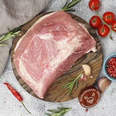 Окорок свиной без кости от Шефа ~800г купить в Москве с доставкой на ...