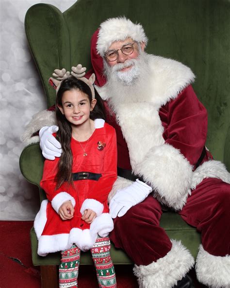 Tabitha Gryczewski | Merry Christmas and happy always ️🎁🎄 Christmas 24