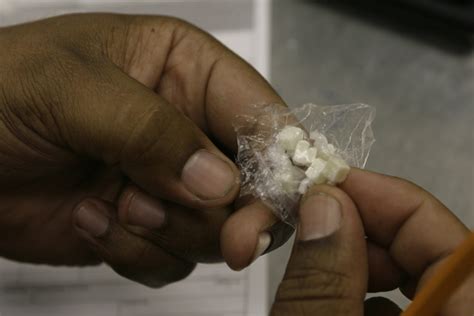 Calif. bill would conform sentencing for use of cocaine, crack to ...