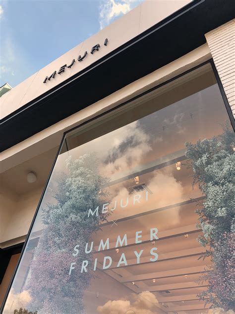 Summer Fridays / Mejuri Pop-Up on Behance