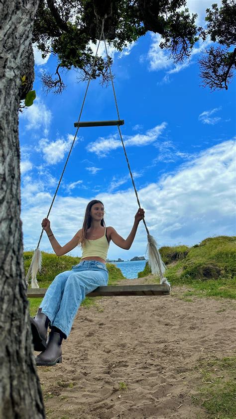 Cass’Van Advantures | New places, new faces! 🐝 Traveling solo doesn’t