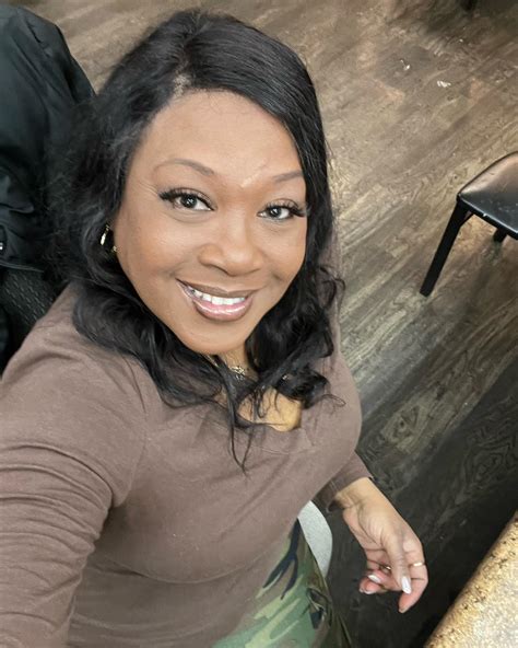 Auntie🙏💕 | Hello People inTVLand here’s another Outfit she’s Cute in