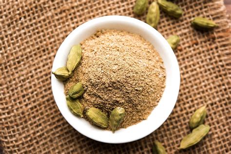 cardamom spice powder