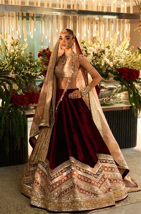 lehengas manish malhotra