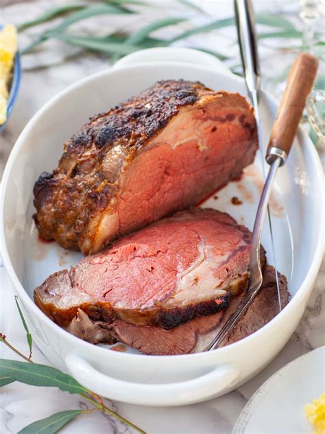 how to cook a beef ribeye roast in the oven