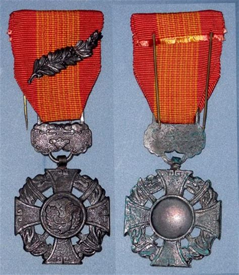 The Republic of Vietnam Historical Society Blog: Republic of Vietnam Gallantry Cross: Anh Dũng ...