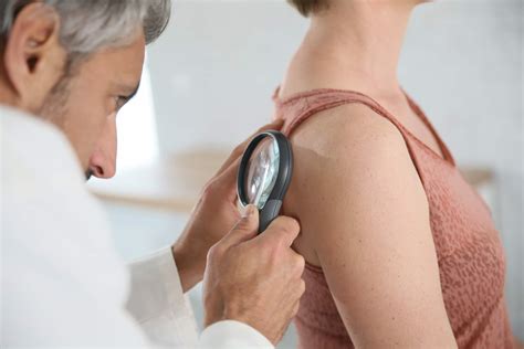 Moles and Melanomas: Differentiating for Early Prevention