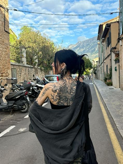 Fully Tattooed Women