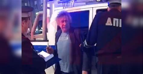 Михаил Ефремов попал в аварию в центре Москвы: первые видео с места ...