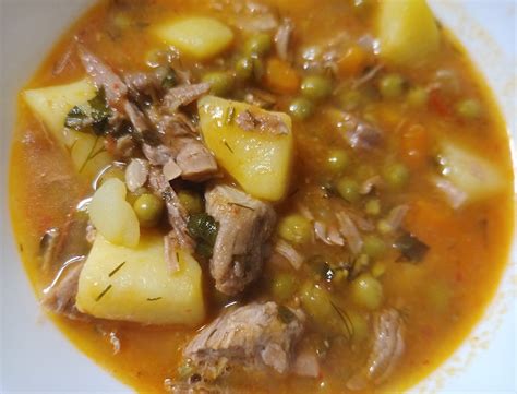 Пуешко месо с грах и картофи *** Turkey Meat with Peas and Potatoes ...