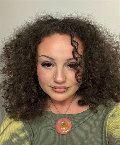 HUNNI (@misshunni) • Instagram photos and videos