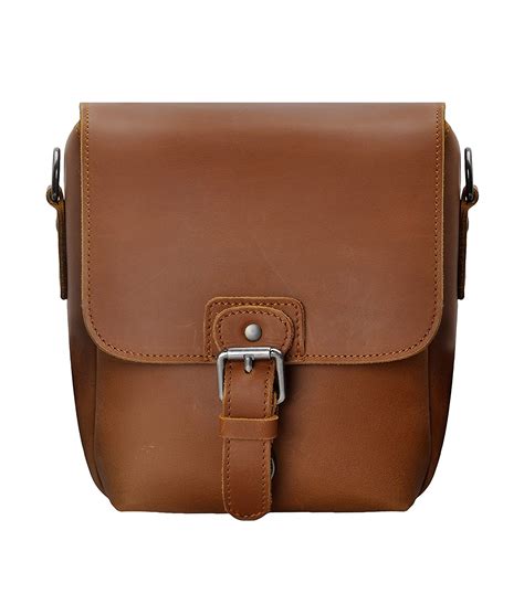 10 Best Leather Camera Bags For 2022