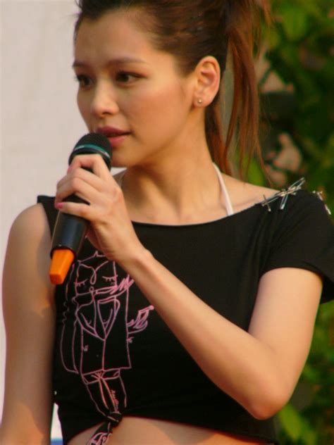 Vivian Hsu #02:Fantastic Asian Gallery