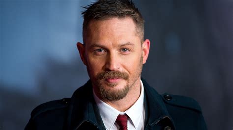 First Look at Tom Hardy as Eddie Brock in 'Venom' - Geeks Of Color