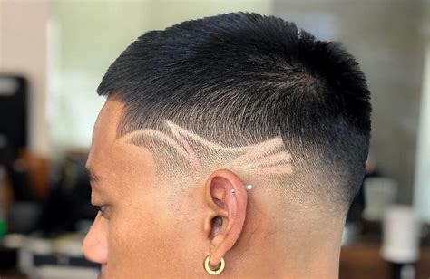 Numero 7 No Cabelo