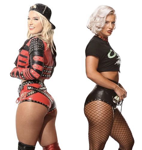 Toni Storm- before or current, which look is the hottest : r/WrestleCuties
