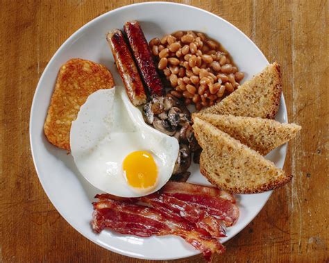 Bacon And Sausage Egg Bake - Sausage Bacon Egg And Chips Stock Photo