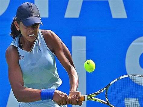 Teen Tennis Prodigy Maaya Rajeshwaran Revathi Shines at US Open ...