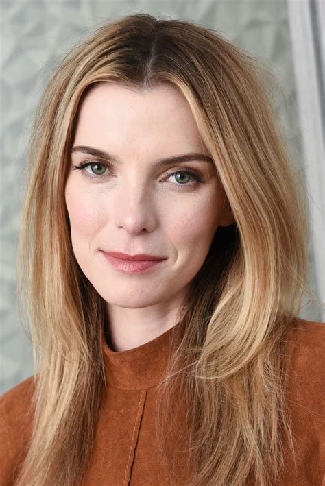 Betty Gilpin biographie, news, photos et vidéos