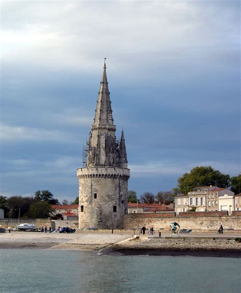 Tour de la Lanterne dite des 4 sergents...venez la visiter à La