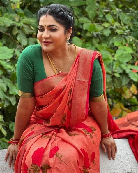 reshma pasupuleti aka reshmaa pasupuletii  stills images