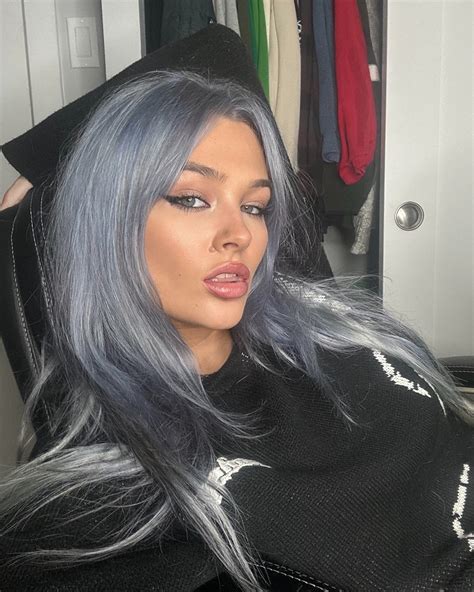 lilymoon 🌙🖤 (@lilymoonverse) • Instagram photos and videos