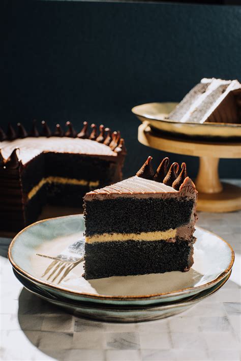 Dark Chocolate Goddess Cake – Sweet Mamita
