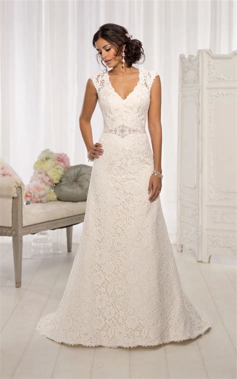 Wedding Dresses With Lace Cap Sleeves