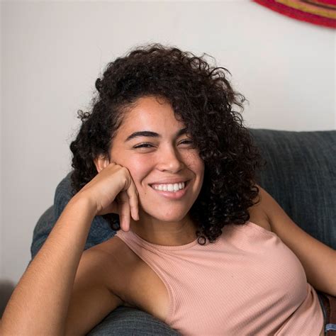 tips  encourage  healthy body image  dove