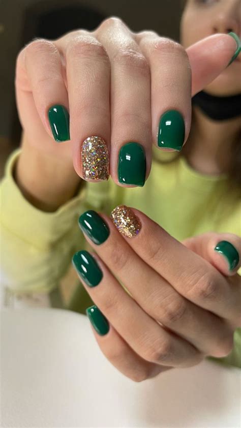 Olive Green Nail Designs That Are Perfect for Fall Styles