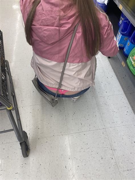 Fiancé Thong Slip Public : r/WhaleTails