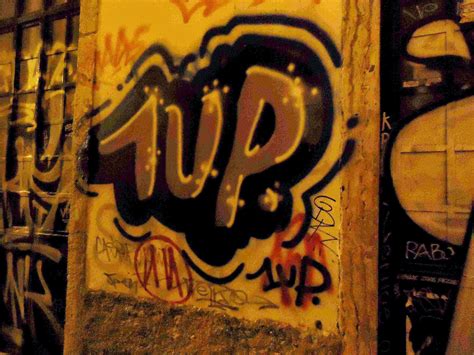 Street Art Attack ::..: Scrivere di Writing | Note sul mondo dei ...