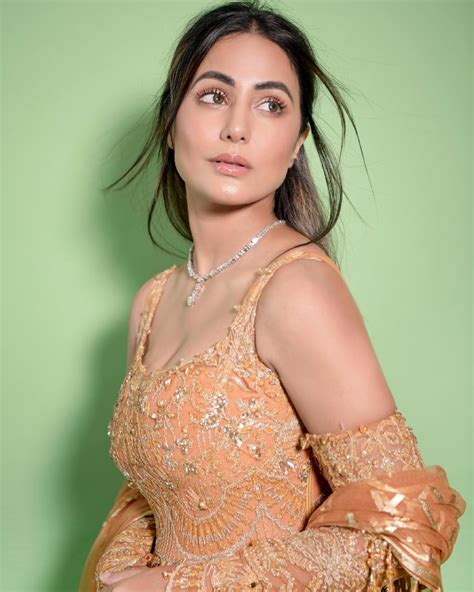 Sexy Hina Khan : r/IndianActressx