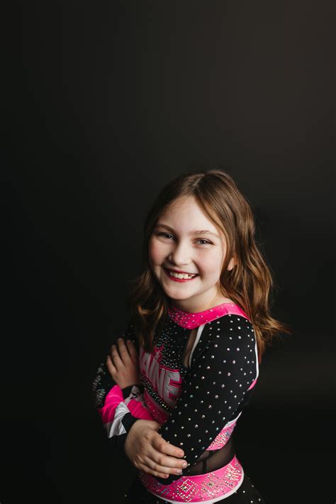 Skye Lynn Photography - NH Newborn and First Year Photographer