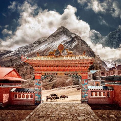 Best of Buddhist Temple in Nepal | Himalayan Trekking