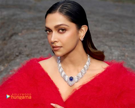 deepika actress wallpapers  deepika padukone wallpapers