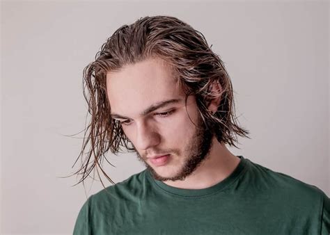 27 Awe-inspiring Surfer Boy Haircuts to Rock – HairstyleCamp