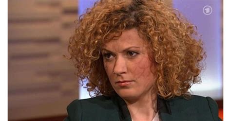 Люси Дяковска възмути Германия: Ромите не могат да се интегрират