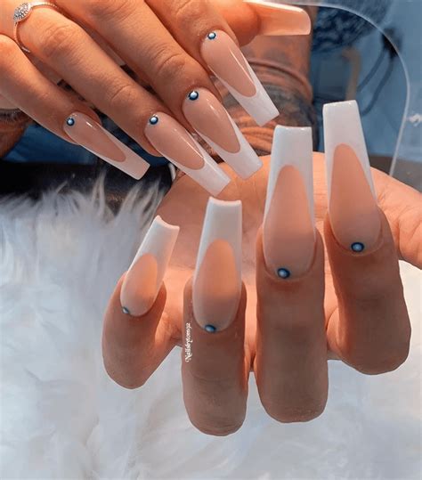 Nails of Luxury
