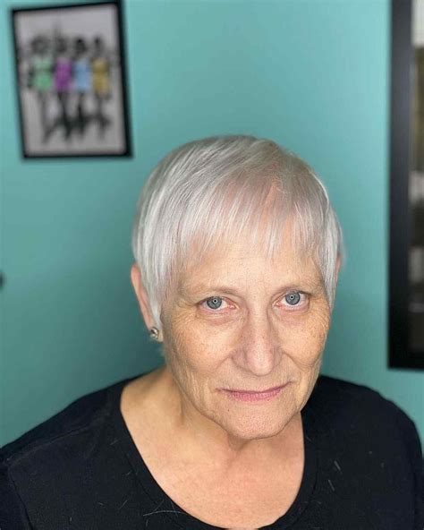 Senior citizen old woman hairstyles for over 70 are trending this year 20