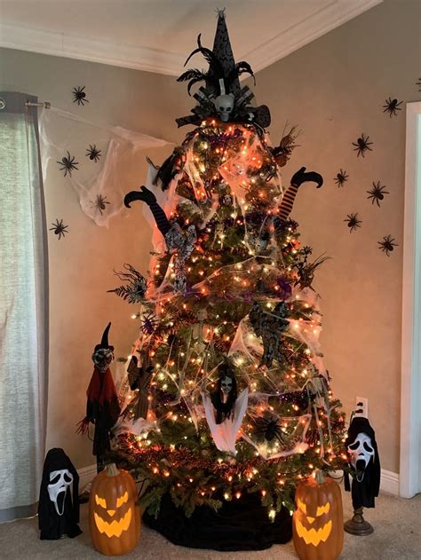 Halloween Tree | Halloween trees, Halloween christmas tree, Holiday decor halloween