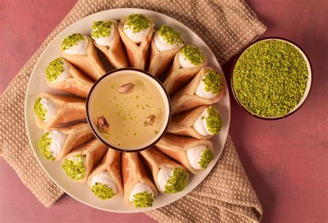 Traditional desserts to try in Saudi - Wanderlust