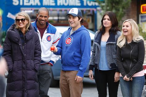 Somehow, Rewatching ‘Happy Endings’ Has Made Me Excited About