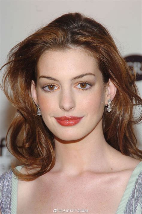 Anne Hathaway Look Alike