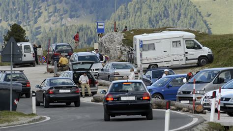 Yololary leak discord she’s popped up in Chicago a few