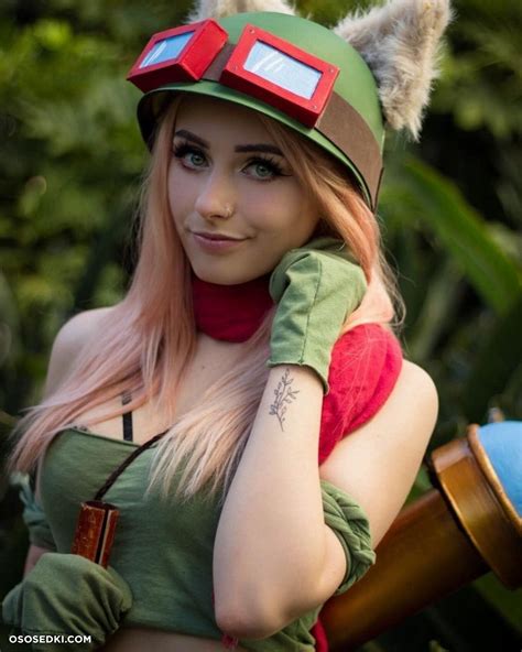 Rolyat (@rolyatistaylor) - Teemo - League of Legends - 16 foton läckta