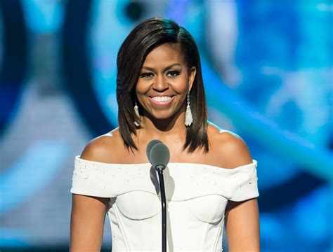 michelle obamas net worth    lady facts