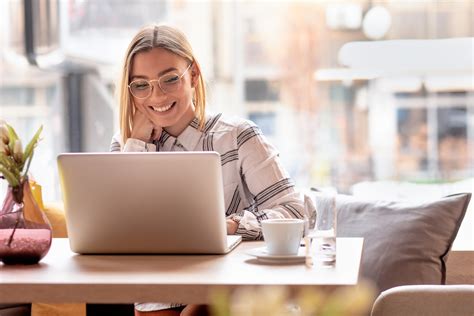 Joven emprendedor: consejos para iniciar con éxito tu negocio